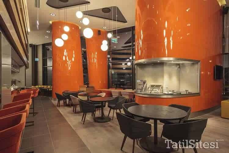 Four Points By Sheraton Hotel